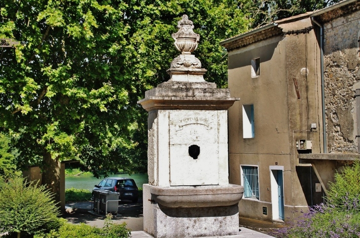 Fontaine - Baix