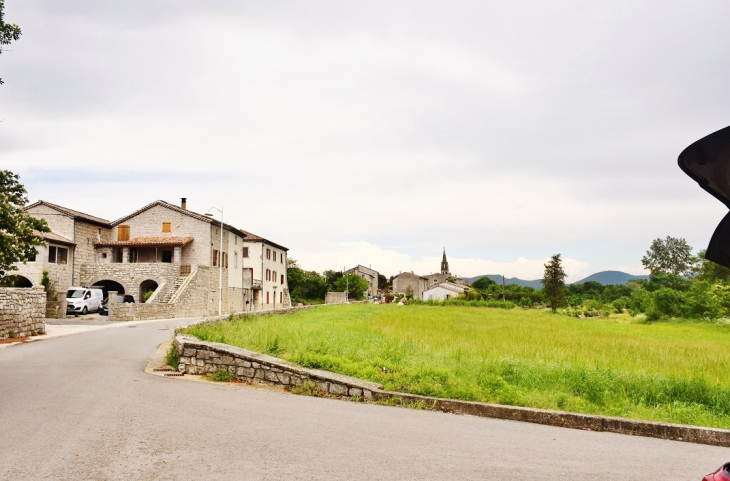 La Commune - Berrias-et-Casteljau