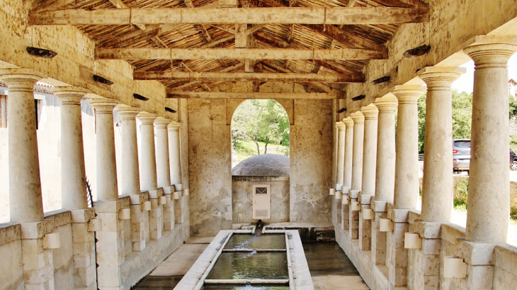 Le Lavoir - Bourg-Saint-Andéol