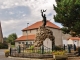 Photo suivante de Issarlès Monument aux Morts