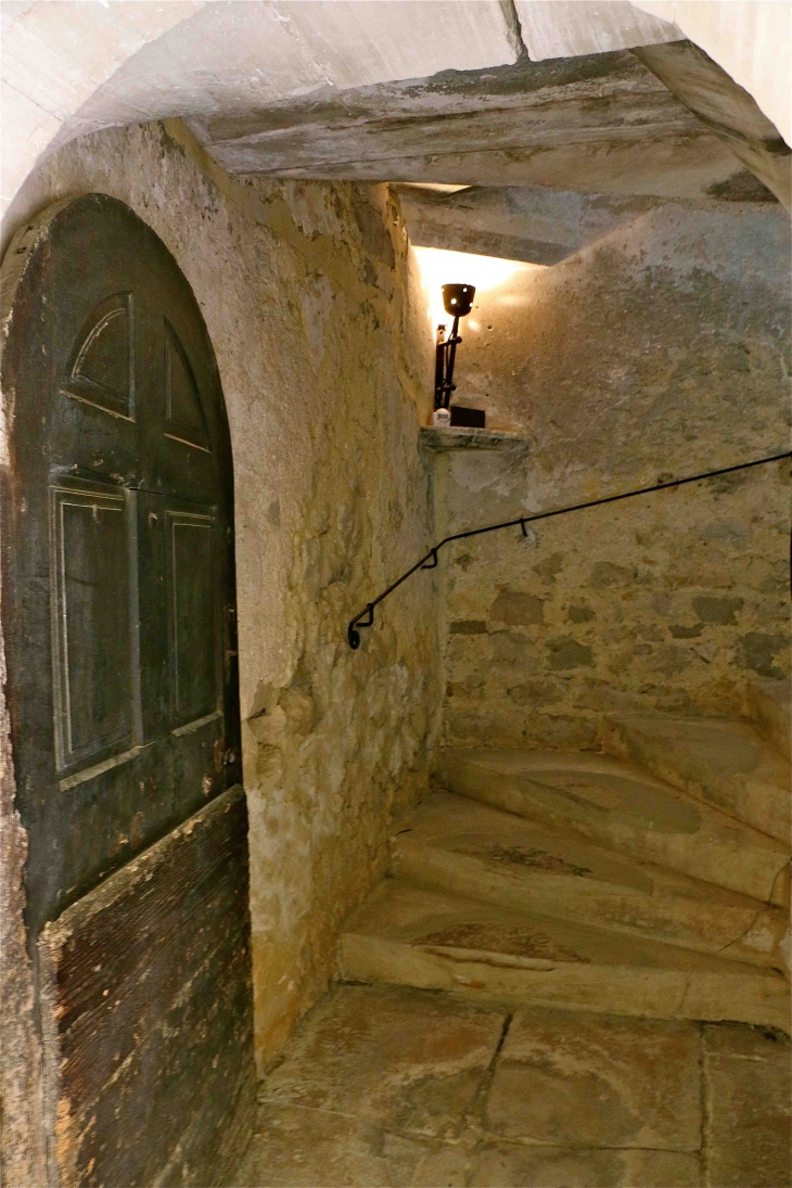 Dans le château - Labastide-de-Virac