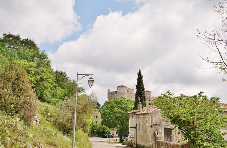 La Commune - Labastide-de-Virac