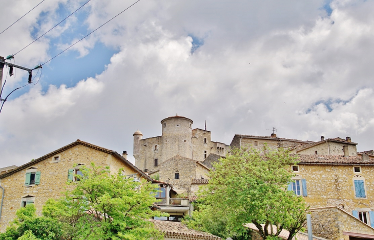 La Commune - Labastide-de-Virac