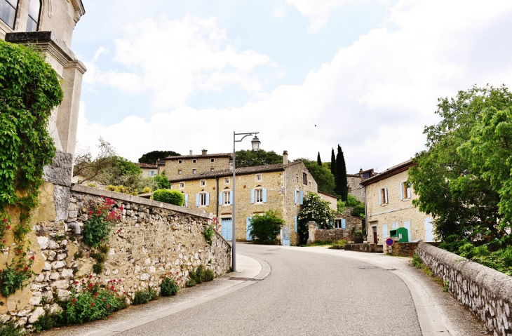 La Commune - Labastide-de-Virac