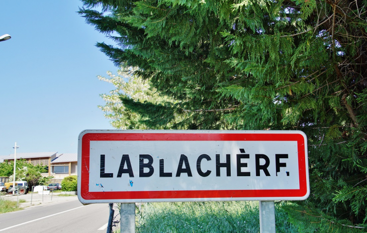  - Lablachère