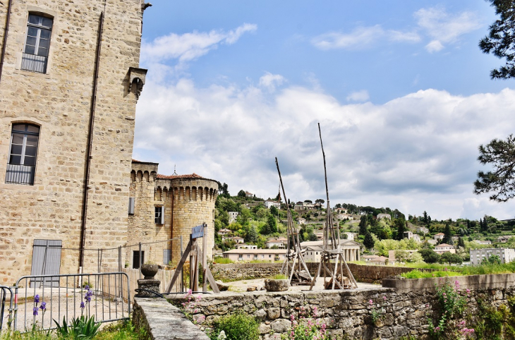 Le Château - Largentière