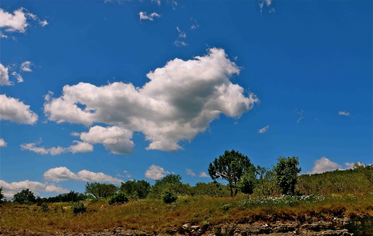 Nuages au dessus de Chassagnes - Les Vans