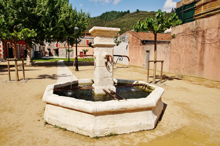 Fontaine - Pont-de-Labeaume