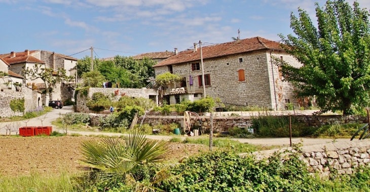 Le Village - Saint-Alban-Auriolles