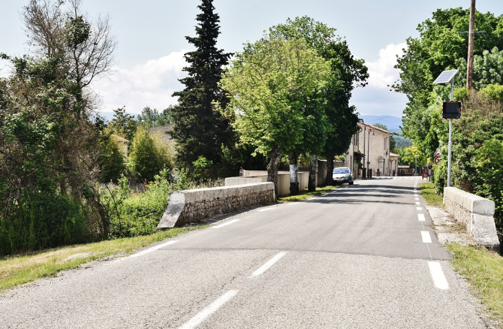 La Commune - Saint-André-de-Cruzières