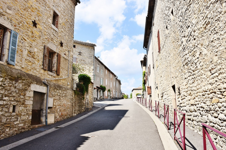 La Commune - Saint-André-de-Cruzières