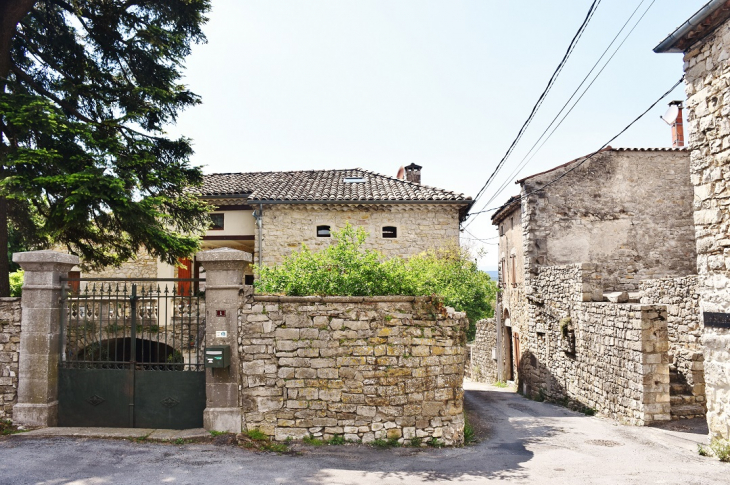 La Commune - Saint-André-de-Cruzières