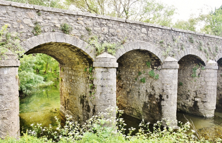  - Saint-André-de-Cruzières