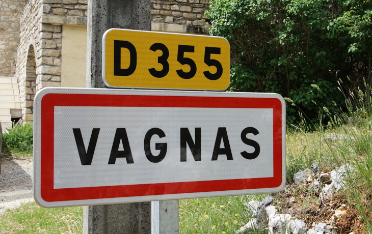  - Vagnas