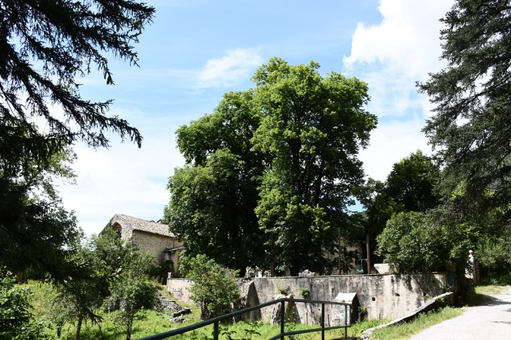 Abbaye de Valcroissant - Aix-en-Diois