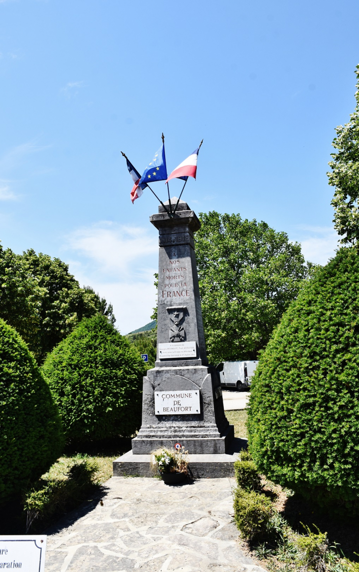 Monument-aux-Morts - Beaufort-sur-Gervanne