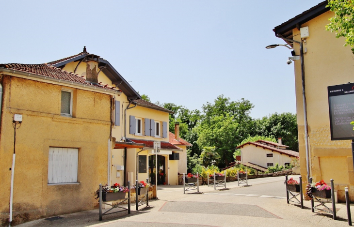 La Commune - Beaumont-Monteux