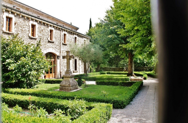 Les Jardins de l'Abbaye de Bonlieu-sur-Roubion