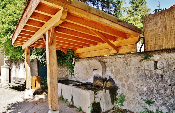 Le Lavoir - Chamaloc