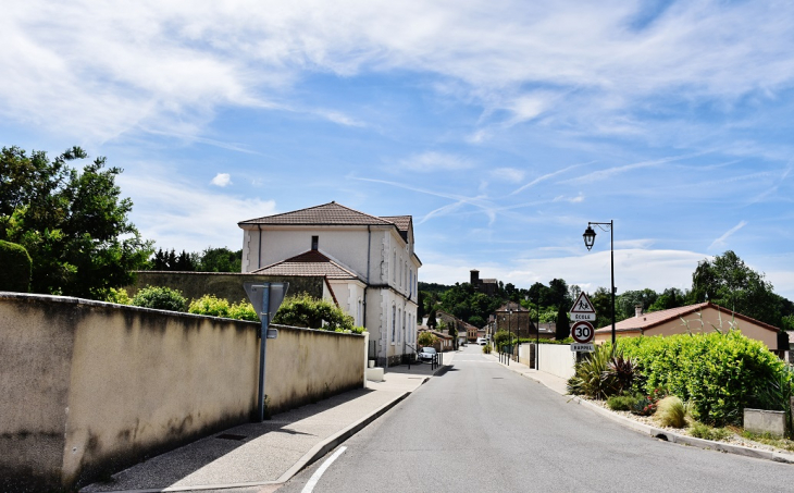 La Commune - Chantemerle-les-Blés