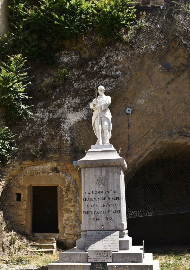 Monument-aux-Morts - Châteauneuf-sur-Isère