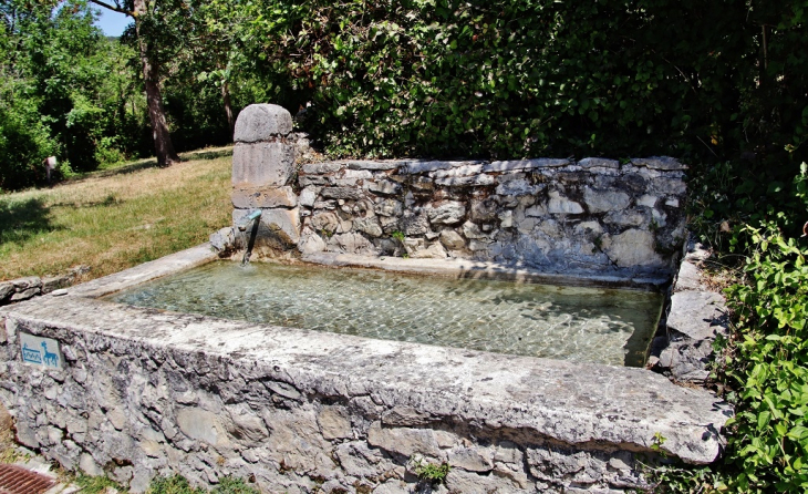 Le Lavoir - Cobonne