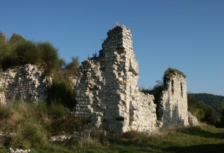 Ruines de l'église - Condorcet