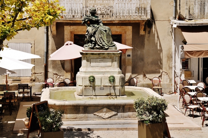 Fontaine ( Marquise-de-Sévigné ) - Grignan