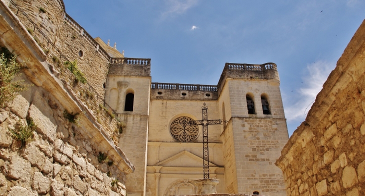 Abbatiale Saint-Sauveur - Grignan