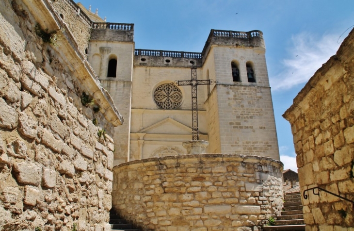 Abbatiale Saint-Sauveur - Grignan