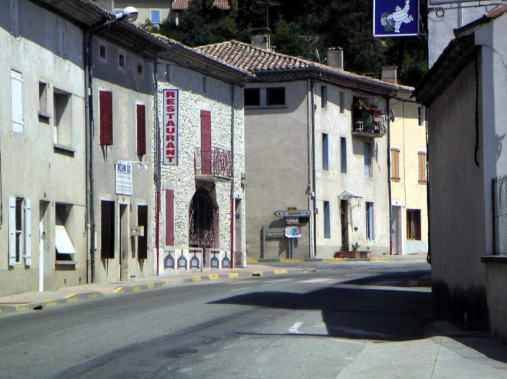 Rue principale - La Bâtie-Rolland