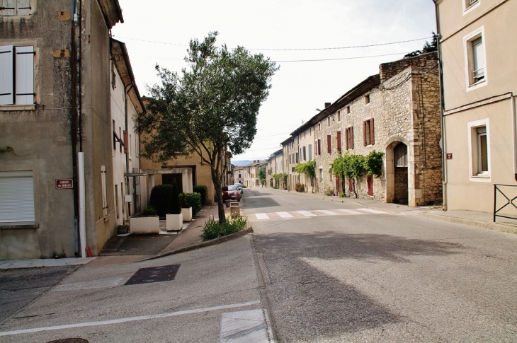 Le Village - La Bâtie-Rolland