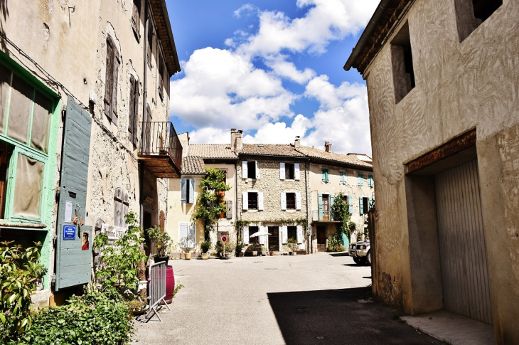 La Commune - La Motte-Chalancon