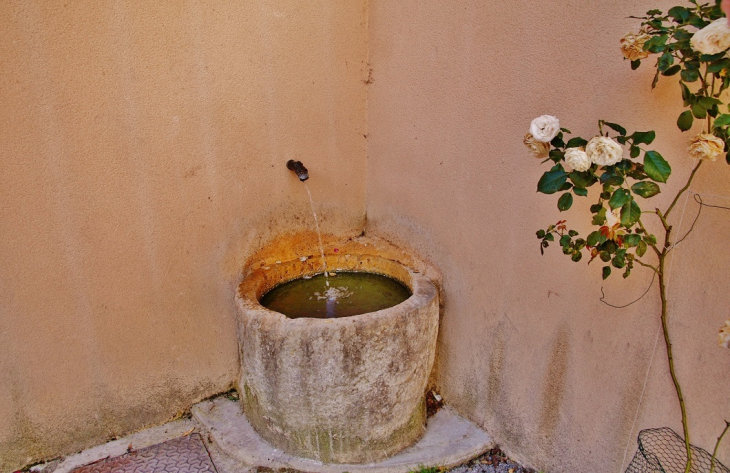 Fontaine - La Motte-Chalancon