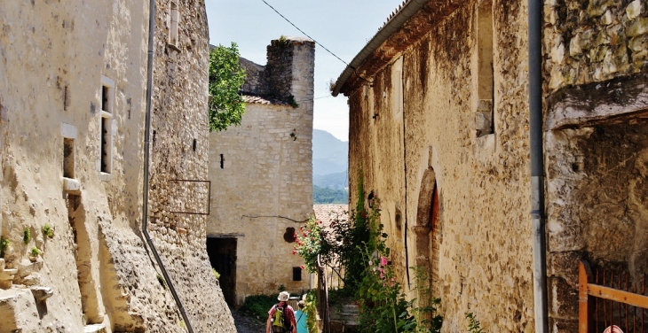 Le Village - Le Poët-Laval