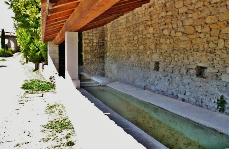 Le Lavoir - Le Poët-Laval