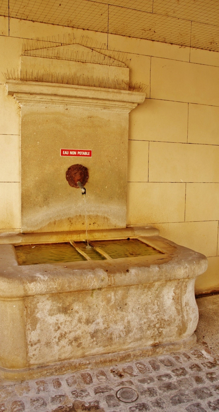 Fontaine - Les Granges-Gontardes