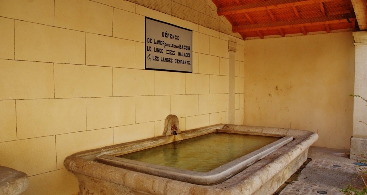 Lavoir - Les Granges-Gontardes