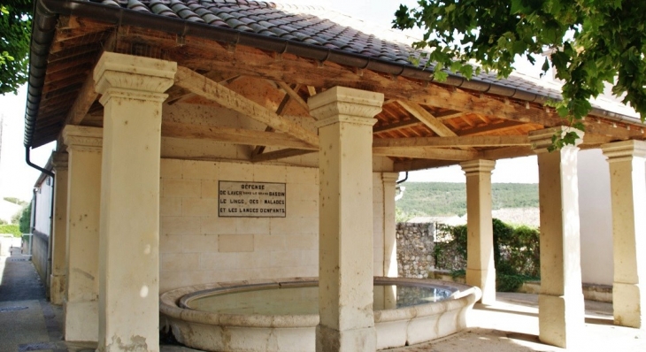 Lavoir - Les Granges-Gontardes