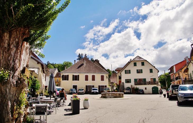 La Commune - Lus-la-Croix-Haute