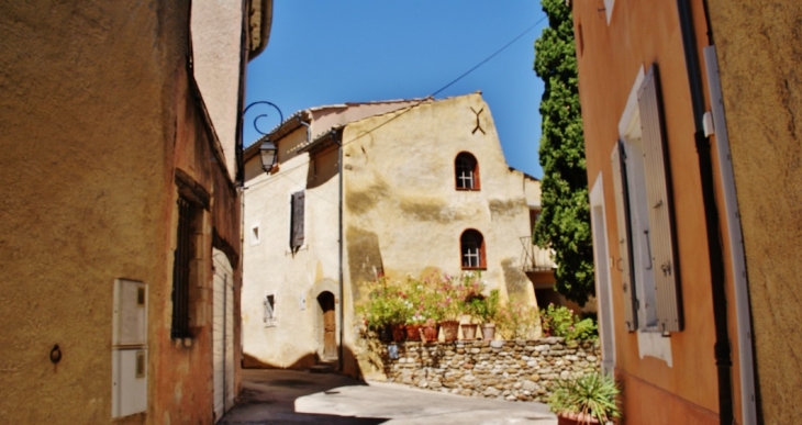 Le Village - Mirabel-aux-Baronnies