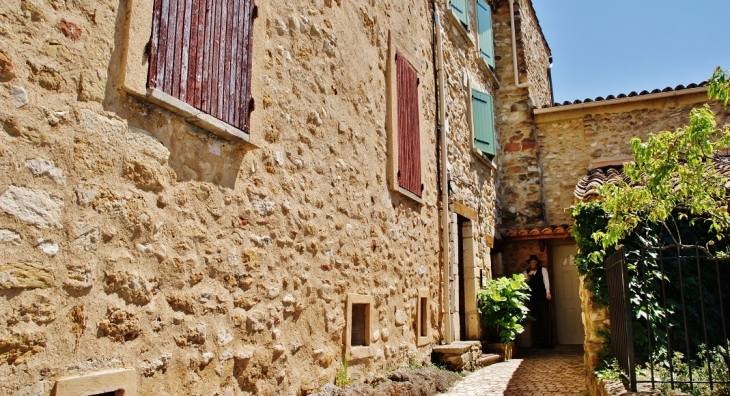 Le Village - Mirabel-aux-Baronnies