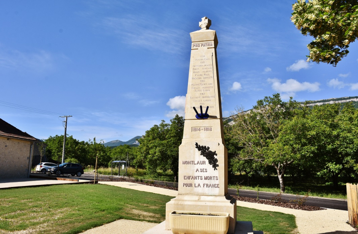 Monument-aux-Morts - Montlaur-en-Diois