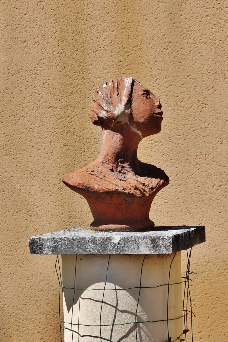 La Mairie ( Sculptures ) - Montségur-sur-Lauzon