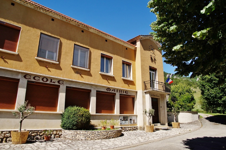 La Mairie école - Pennes-le-Sec