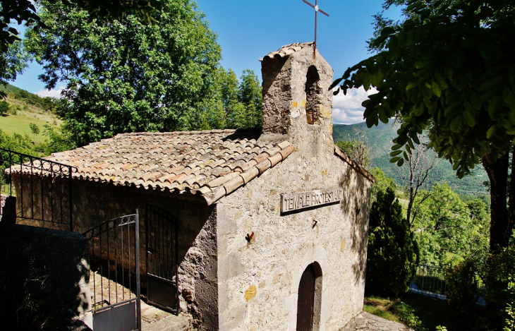    Le Temple - Pennes-le-Sec