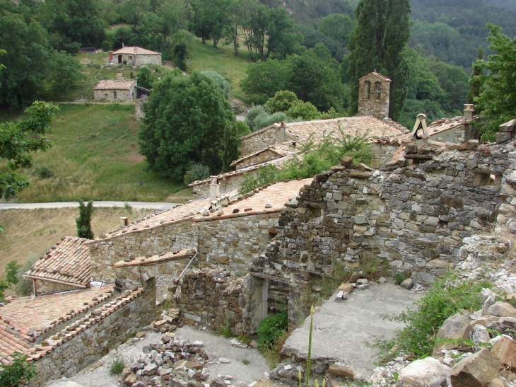 Les toits du village - Pommerol