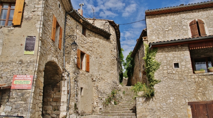 Le Village - Pont-de-Barret