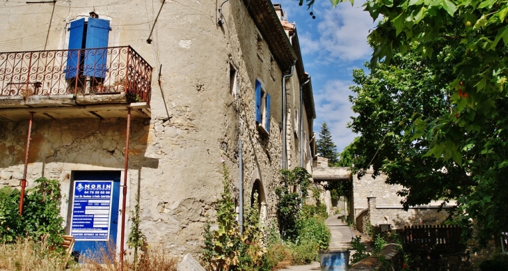 Le Village - Pont-de-Barret