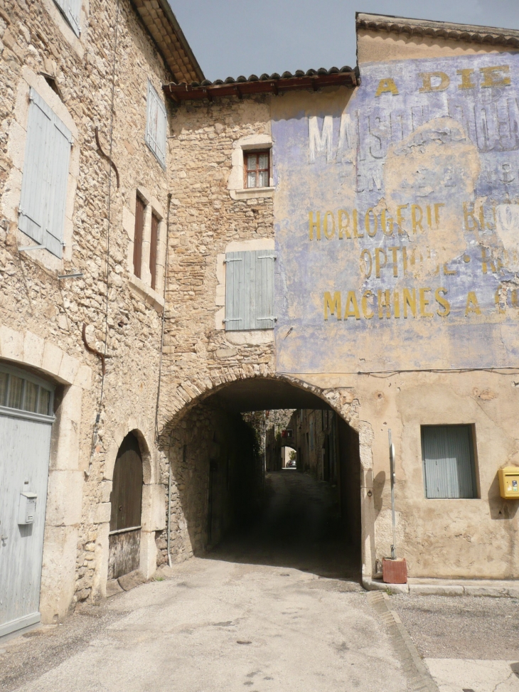 Entrèe sud du village - Pontaix